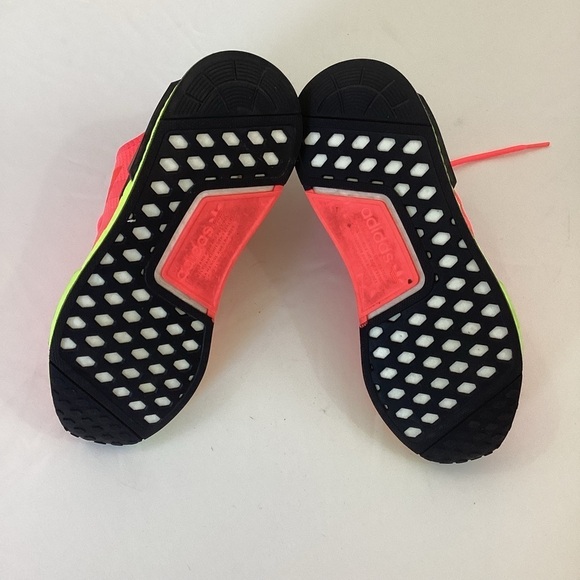 Adidas men’s NMD R1 V2 sneakers in Watermelon Pack Pink - Picture 3 of 6